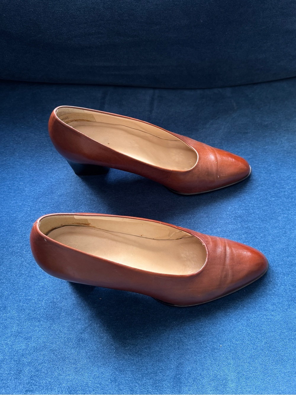 Vintage Dark Brown Pointed‎ heel pump Size 7M